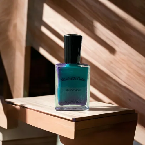 Vista 6 de Victorious-Thermochromic, esmalte de uñas, púrpura cambio a verde turquesa, belleza de la mujer Purple to Turquoise Color‑Shift Nail Polish