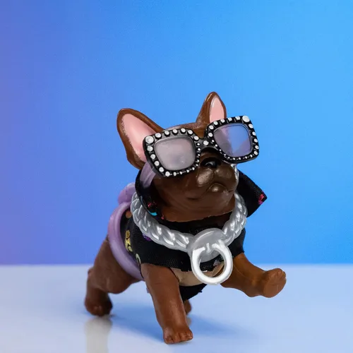 Vista 15 de REAL LITTLES - Transportín Coleccionable de Micro Cachorro con 1 Micro Cachorro y 5 Micro Sorpresas Funcionales Adentro! Los Estilos Pueden Variar