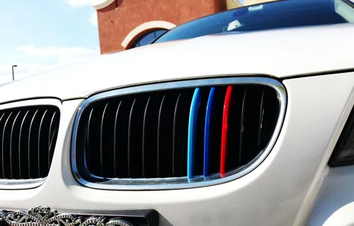 Vista 6 de iJDMTOY Exact Fit - Recortes para parrilla de automóvil, compatible con vehículos BMW