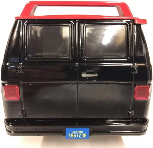 Vista 5 de 1983 GMC Vandura Black The A-Team (1983-1987) Serie de TV 1/18 Modelo de coche fundido a troquel por Greenlight