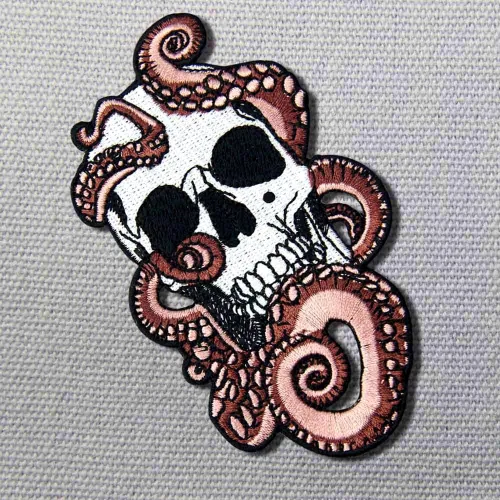 Vista 4 de Parche bordado de pulpo y calavera con apliques para planchar y coser emblema