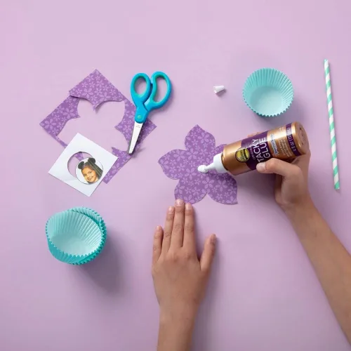 Vista 5 de Paquete de 12: Aleene's® Original Tacky Glue®, 16 oz.