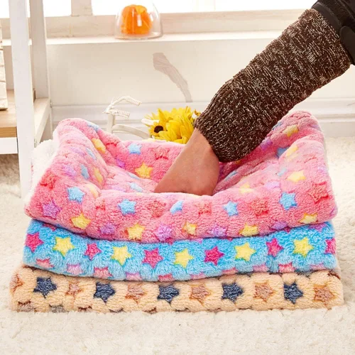 Vista 4 de XZJMY Tapete de cama de 3 piezas para animales pequeños, tapete de cama cálido, tapete de felpa suave, tapete de invierno para dormir de animales
