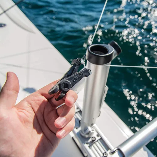 Vista 3 de Cannon, lanzador de línea de pesca universal