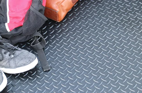 Vista 5 de Rhino Mats DV48X2 Diamond Plate Suelo de goma, caucho, 1/8" de grosor, negro mate
