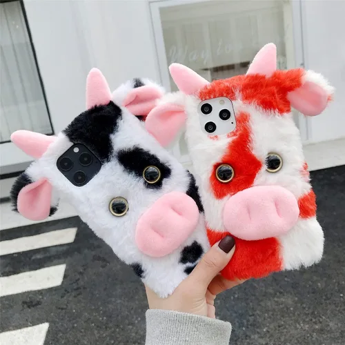 Vista 3 de LUVI Funda 3D linda para iPhone 13, funda de felpa peluda para mujer, diseño de dibujos animados de vaca de piel sintética de pelo femenino de Negro