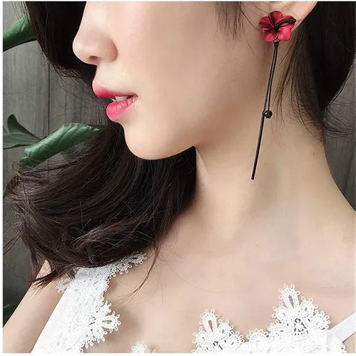 Vista 6 de D.Rosse Pendientes largos con diseño de flor de borla bohemio, de metal mate, con diseño floral, para mujer.