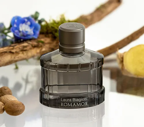 Vista 3 de Laura Biagiotti Romamor - Colonia para hombres - Fragancia ámbar amaderada - Perfume para hombres con pomelo, pimienta negra, vetiver y jengibre
