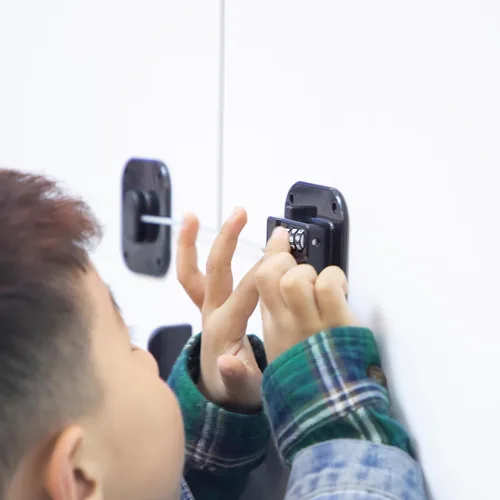 Vista 6 de Cerraduras de Seguridad para Niños para Gabinetes, Cerradura de Refrigerador con Combinación, Cerraduras de Ropero, Cerradura de Gabinete