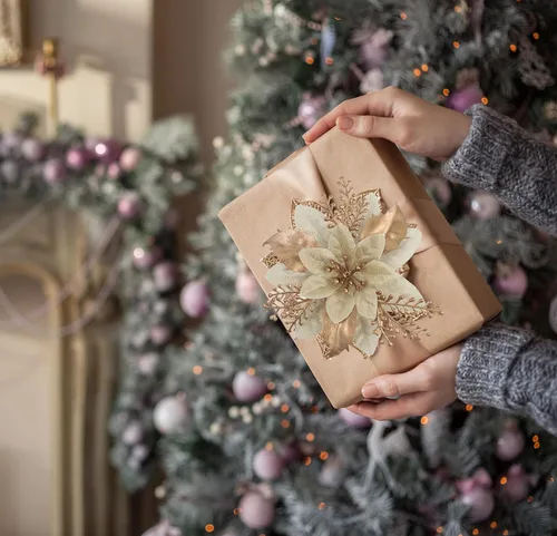 Vista 4 de 24 piezas de flores de Pascua doradas de 6 pulgadas para decoraciones de árbol de Navidad - Flores artificiales para adornos de árbol de Navidad