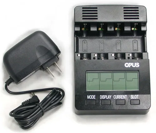 Vista 2 de BT-C2400 Cargador de Batería Analizador Tester para Pilas Recargables AA AAA NiMH NiCd