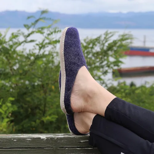 Vista 2 de Pantuflas tipo mule para hombre de lana merino de fieltro 'Astoria