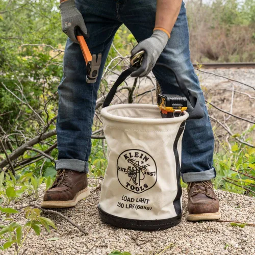 Vista 3 de Klein Tools 5109SLR Bolsa para herramientas de lona, bolsa de herramientas multiusos con fondo de plástico con orificios de drenaje, con capacidad