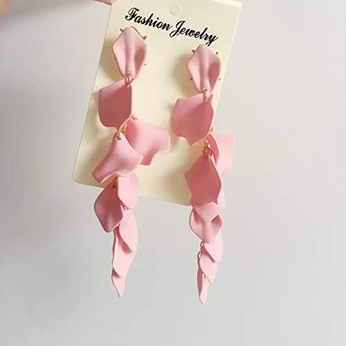 Vista 4 de Aretes largos de acrílico con pétalos de rosa, aretes bohemios de resina para regalos de mujer