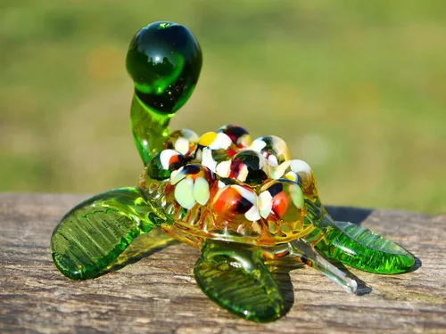 Vista 4 de Figura de tortuga de cristal verde de 3 pulgadas, miniatura soplada a mano estilo Murano, adorno de tortuga marina para tanque de acuario, estante