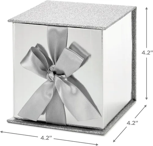 Vista 3 de Hallmark Caja de regalo pequeña con lazo y relleno de papel triturado (caja de regalo Silver Signature de 4 pulgadas con purpurina) para bodas