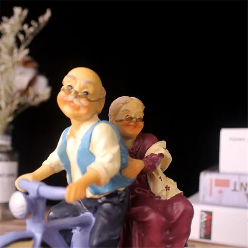 Vista 3 de Abuelos Padres Aniversario Regalo de Boda Resina Amante Pareja Mayor Figuras Vida Vejez Decoración del Hogar Día de la Madre con tarjeta de regalo