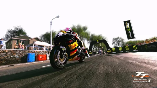 Vista 2 de TT Isle of Man Ride on the Edge 3 (PS4)