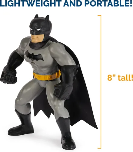 Vista 4 de SwimWays DC Batman - Figuras flotantes, accesorios de piscina y juguetes de piscina para niños, suministros de fiesta de Batman y juguetes acuáticos