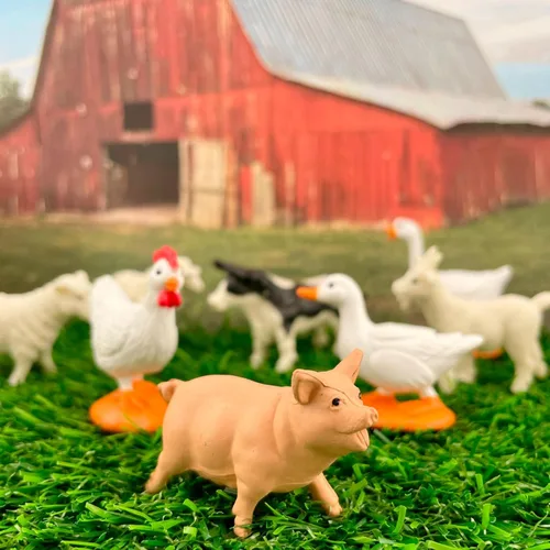 Vista 2 de Safari Ltd. Farm TOOB - 12 figuras que incluyen vaca, cerdo, cabra, caballo y más, juego de juguetes educativos para niños, niñas y niños a partir