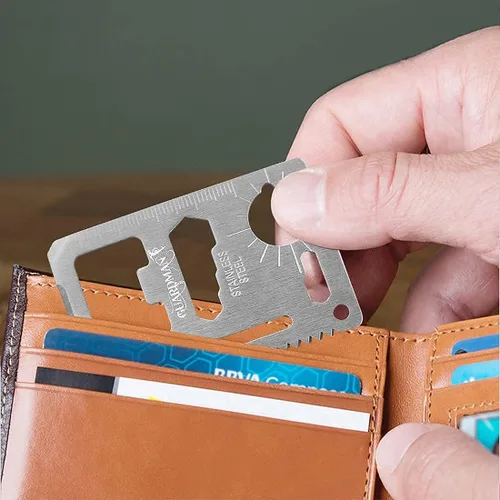 Vista 5 de GUARDMAN Multiherramienta de Supervivencia Tarjeta de Crédito 11 en 1 – Regalo para el Día del Padre Calcetín Navideño Regalo de Navidad