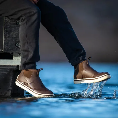 Vista 5 de HISEA Botas de cubierta para hombre, botas de pesca de agua salada, impermeables, botas de lluvia de alta tracción