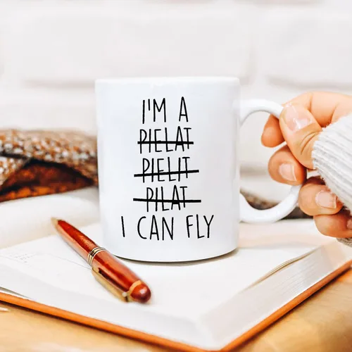 Vista 2 de Aurahouse Divertidos regalos de aviación de piloto para hombres y mujeres, taza con la frase "I Can Fly", regalo de piloto de aviones para niños