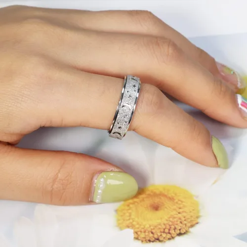 Vista 7 de OreilleStar Anillo de ansiedad para mujeres: Juguetes para adultos, anillos giratorios con luna y estrella, anillos para la ansiedad para mujeres