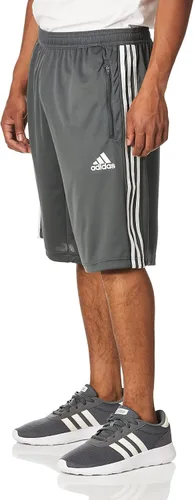 Vista 2 de adidas Designed 2 Move Primeblue - Shorts para hombre, con detalle de 3 rayas