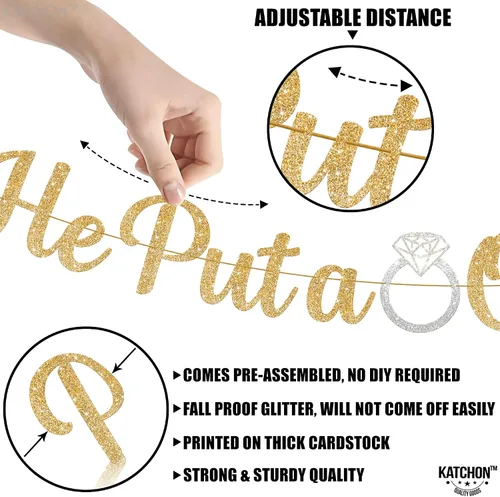 Vista 3 de Cartel con texto en inglés «He Put a Ring On It» con texto en inglés «He Put A Ring On It» con texto en inglés «He Put A Ring On It» con texto
