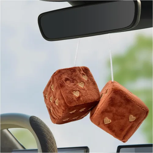 Vista 10 de 1 par de dados de felpa mullidos para espejo de automóvil, dados cuadrados retro de 3 pulgadas con forma de corazón, adorno colgante de dados retro