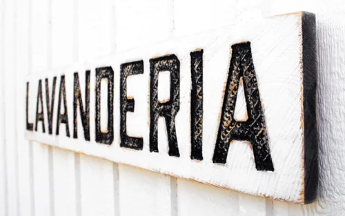 Vista 3 de LAVANDERIA Sign Available in 3 Sizes Carved in Solid Wood Rustic Distressed Shop Advertisement Farmhouse Style Laundry Decor
