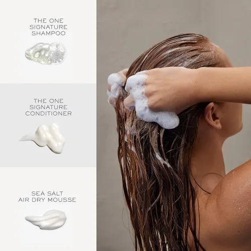 Vista 6 de Kristin Ess Hair The One Signature Set – Champú sin sulfato ligeramente aclarante, acondicionador hidratante + textura de sal marina al aire seco