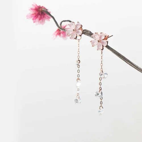 Vista 4 de Delicados aretes colgantes de flor de cerezo de plata de ley S925 para mujeres y niñas, oro rosa, cristal de circonita cúbica, dije colgante