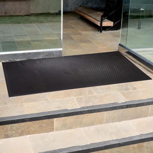 Vista 7 de Tapete para piso de hule comercial con raspador estilo laberinto, contra la fatiga, duradero, 3 x 5 pies