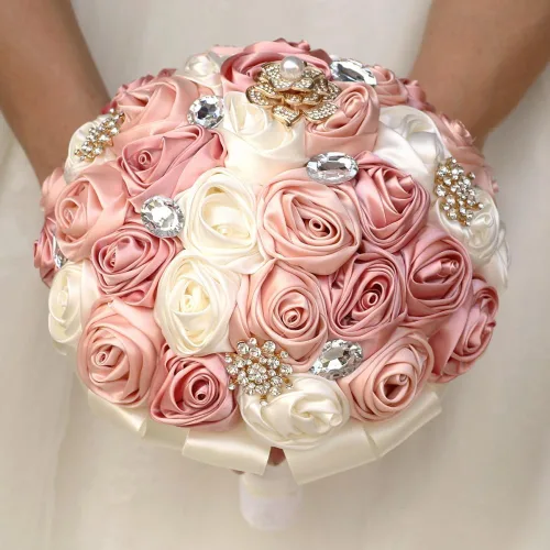 Vista 7 de Ramo de Boda Nupcial Rosa Rubor y Marfil con Broche Dorado Brillante con Diamantes de Imitación para Novia Dama de Honor Quinceañera Ramo de Flores
