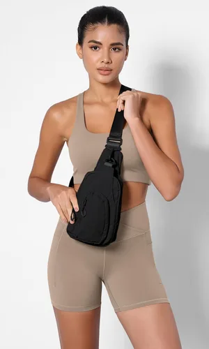 Vista 2 de ODODOS Bolso bandolera diario con correas ajustables, bolso cruzado en el pecho, mochila pequeña ligera para viajes casuales y senderismo