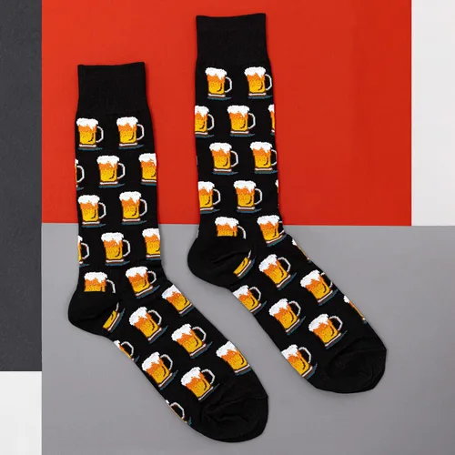Vista 5 de Hot Sox Men's Fun Cocktail Drinks Crew Socks - 1 Pair Pack - Happy Hour Cool & Funny Novelty Gifts Cerveza (negro)