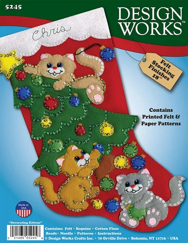 Vista 2 de Design Works Crafts - Kit de calcetín de Navidad de fieltro con gatitos decorativos