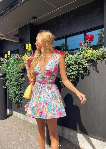 Vista 3 de Vestido ajustado de punto con estampado Y2k para mujer, cuello halter, sin mangas, con tirantes delgados, espalda descubierta, E-Girl Club, fiesta