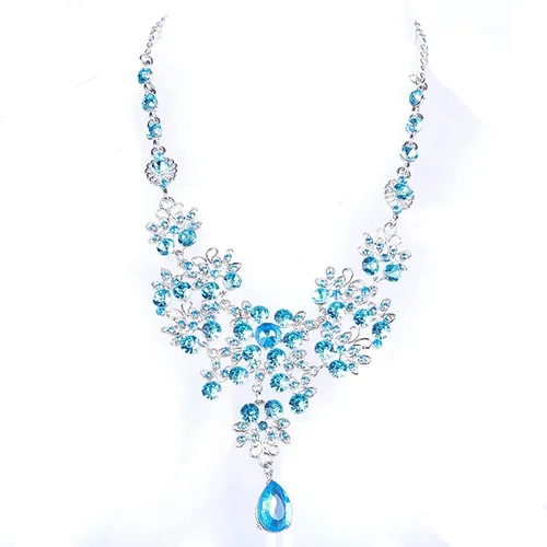 Vista 6 de ZHANGXD Juego de aretes colgantes para mujer, diseño de mariposa y gota de agua, con diamantes de imitación, color azul lago, talla única