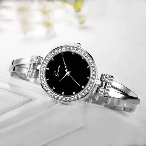 Vista 4 de Weicam Elegante pulsera de cuatro piezas para mujeres y niñas, reloj de pulsera analógico de cuarzo