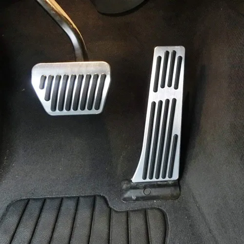 Vista 5 de Jaronx Compatible con cubiertas de pedal BMW, sin rotura de taladro, cubierta antideslizante de gas