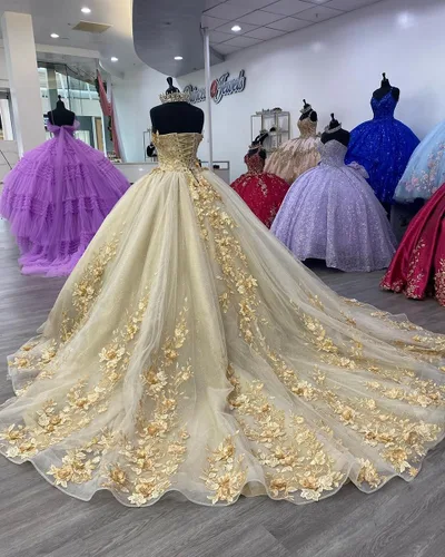 Vista 2 de Zhangyo Vestidos de quinceañera sin tirantes Vestido de bola Puffy Tulle Dulce 15 16 Vestidos Laca con cuentas Vestido de membrillo CXL087