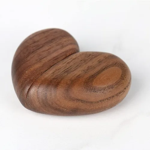 Vista 4 de Caja de anillos de madera en forma de corazón para boda, propuesta, caja de anillo de compromiso, caja de anillo de madera para regalo