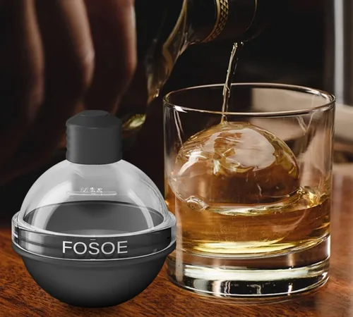 Vista 7 de Moldes de bola de hielo de silicona para whisky - Juego de 4 moldes redondos con tapas para cócteles, bourbon y bebidas