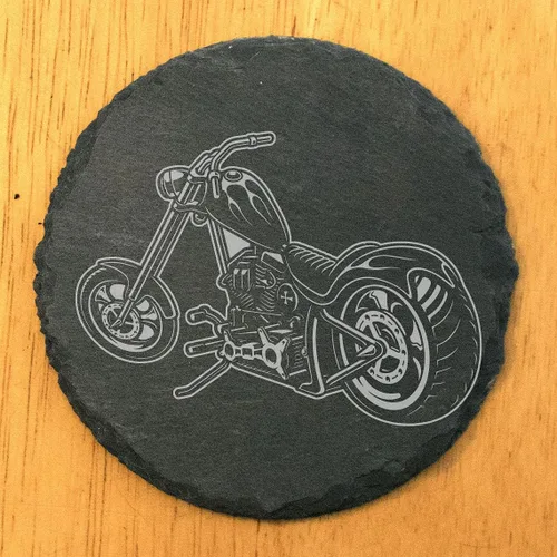 Vista 2 de Level Up Your Man Cave: Posavasos rústicos para los entusiastas de la motocicleta, pizarra redonda, juego de 4