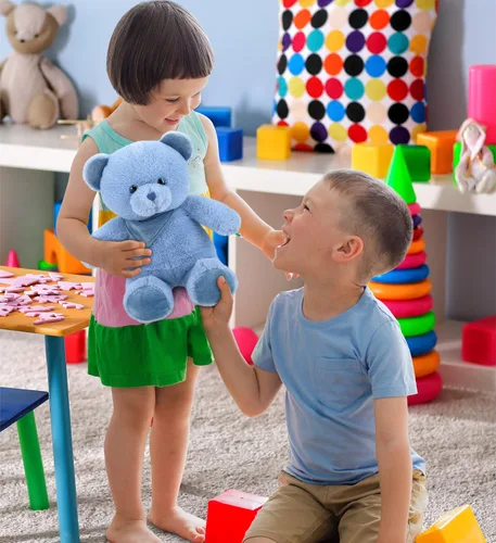 Vista 6 de DolliBu Oso de peluche – Suave oso azul bebé abrazable, adorable juguete de peluche de oso para jugar, lindo regalo de vida salvaje para niños