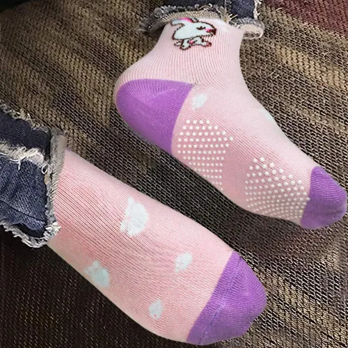 Vista 5 de Tphon 12 pares de calcetines antideslizantes con agarre en la parte inferior antideslizante, de algodón antideslizante para niños, niñas, niños