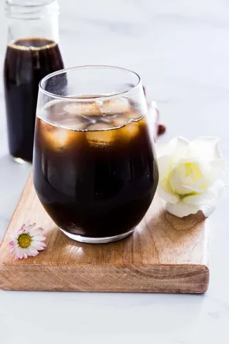 Vista 4 de Cafe Pho Mezcla de café instantáneo vietnamita, café negro helado, Cafe Den Da, paquetes de café de una sola porción, caja de 9 sobres, paquete de 4